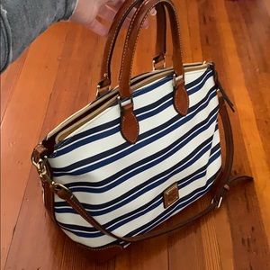Dooney and Bourke purse